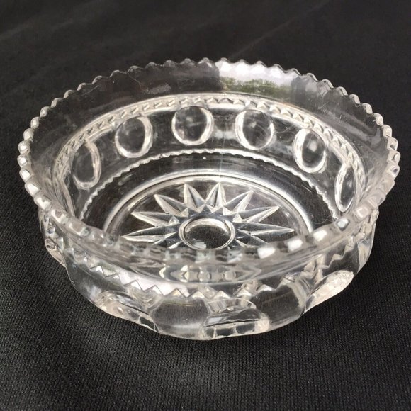 Vintage Cut Glass Bowl Clear Small Candy Nuts Relish Trinket Dish Starburst Etch - Picture 3 of 12